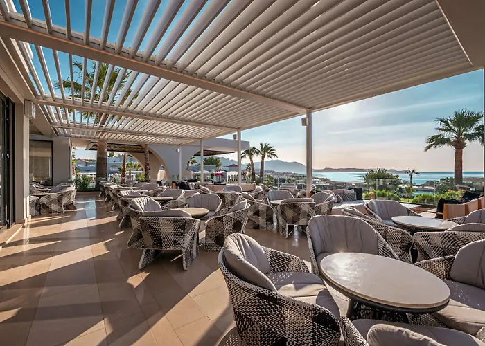 Rezort Mitsis Rodos Village 5*